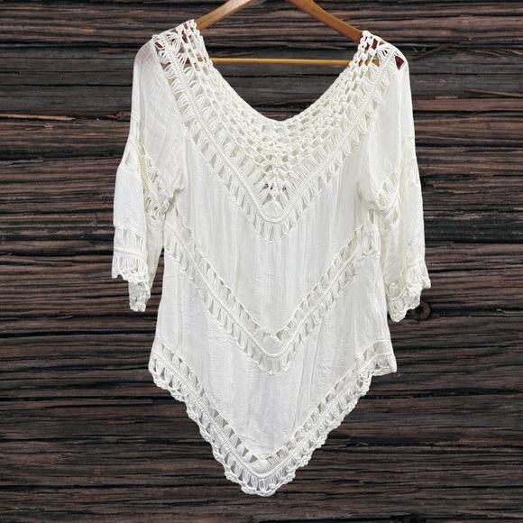 Pretty Angel White Asymmetrical Blouse - Picture 1 of 4